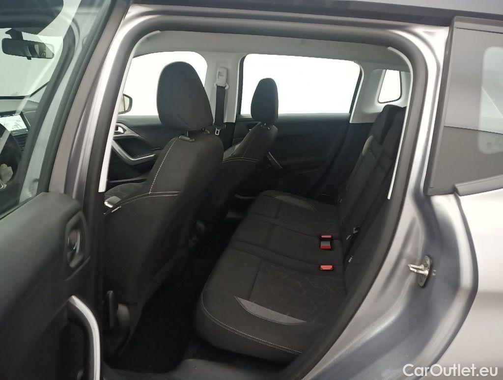 Peugeot  2008 Peugeot  1.2 Puretech 61kW S&S Active 5d #10