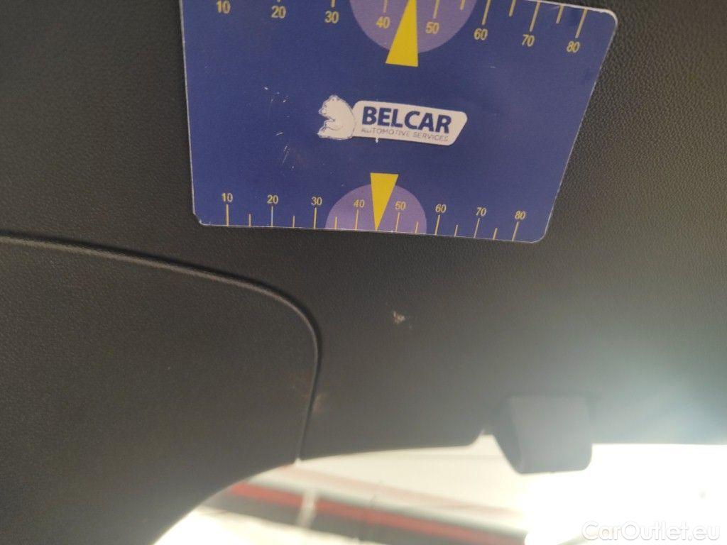 Peugeot  2008 Peugeot  1.2 Puretech 61kW S&S Active 5d #20