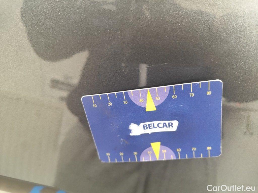 Peugeot  2008 Peugeot  1.2 Puretech 61kW S&S Active 5d #25