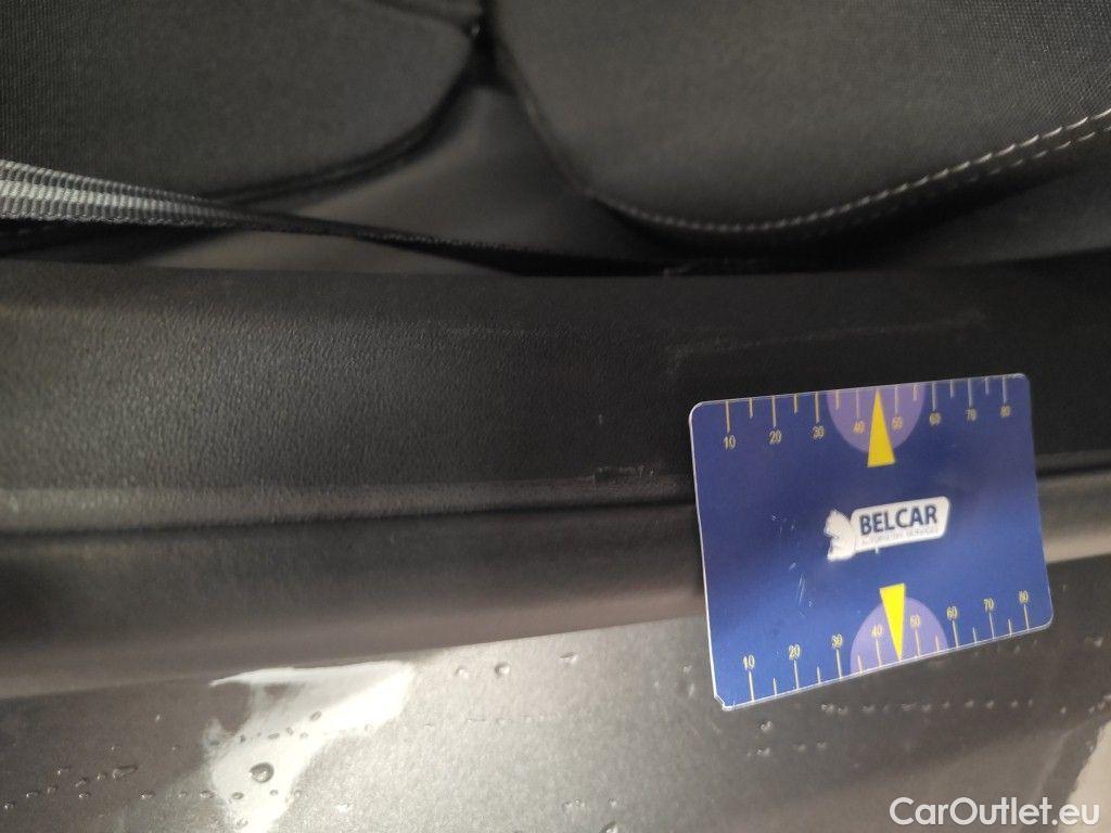 Peugeot  2008 Peugeot  1.2 Puretech 61kW S&S Active 5d #63