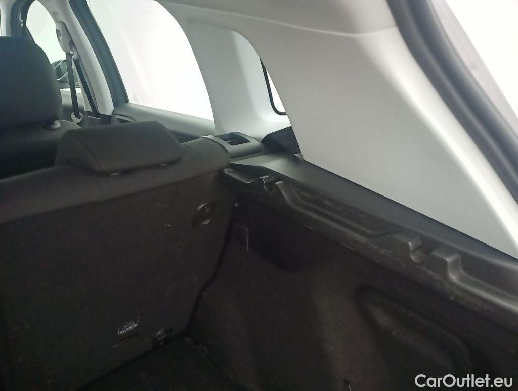 Peugeot  2008 Peugeot  1.2 Puretech 61kW S&S Active 5d #55