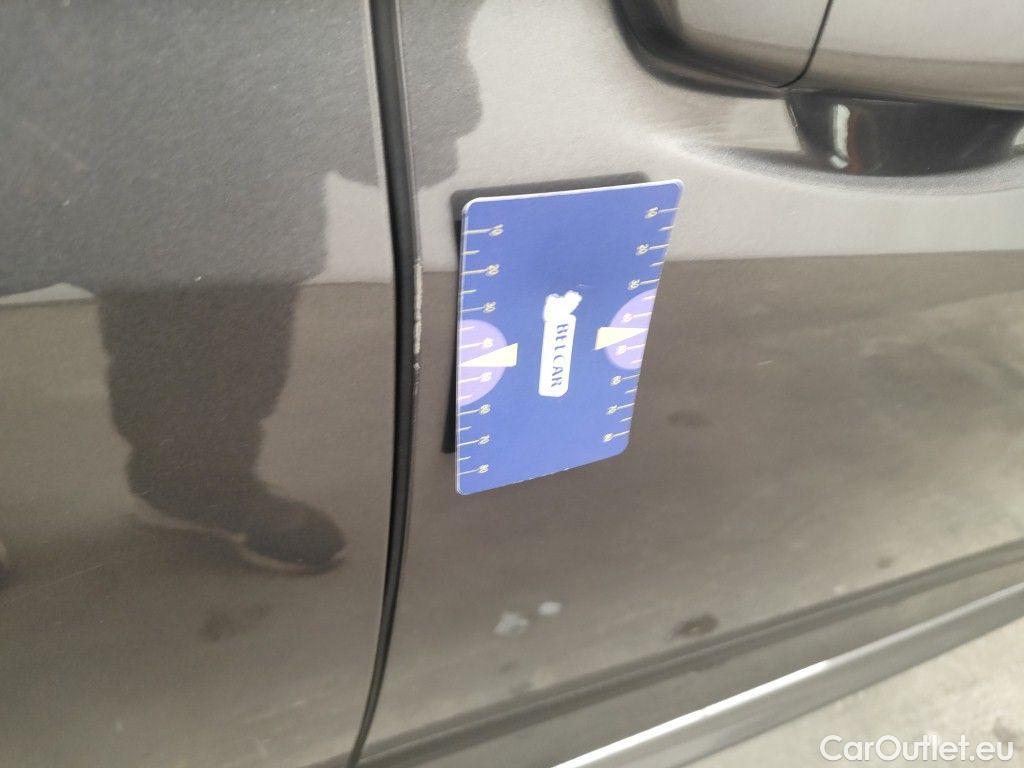 Peugeot  208 Peugeot  1.5 BlueHDi 100 MAN6 S&S Allure pack 5d #23