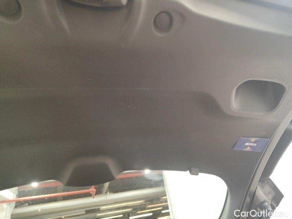 Peugeot  2008 Peugeot  1.2 Puretech 61kW S&S Active 5d #59