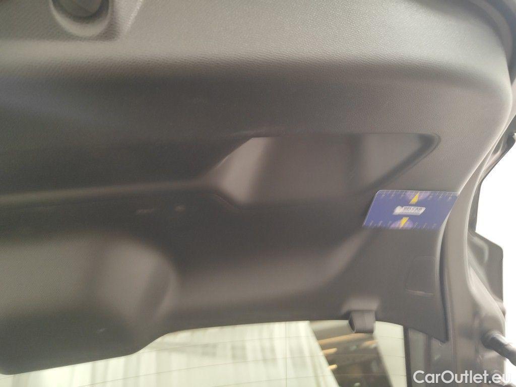 Peugeot  208 Peugeot  1.5 BlueHDi 100 MAN6 S&S Allure pack 5d #41