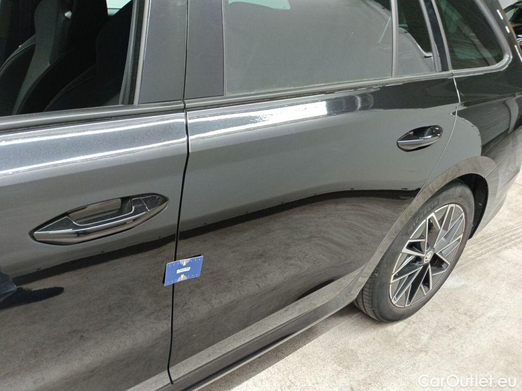 Skoda  Octavia Skoda  Combi 2.0 CRTDI 85kW Ambition 5d #24