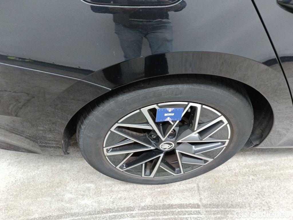 Skoda  Octavia Skoda  Combi 2.0 CRTDI 85kW Ambition 5d #28