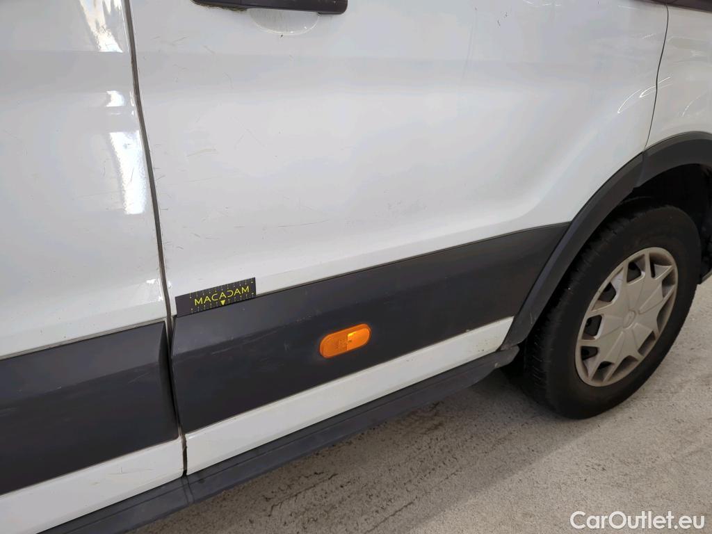Ford  Transit Ford  350 170pk L4H3 Trend RWD 4d #37