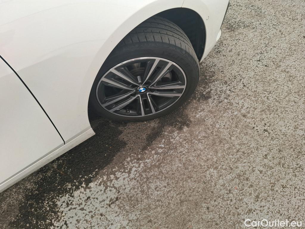 Bmw  Serie 1 BMW Série 1 / 2019 / 5P / Berline 116i DKG7 Business Design #1