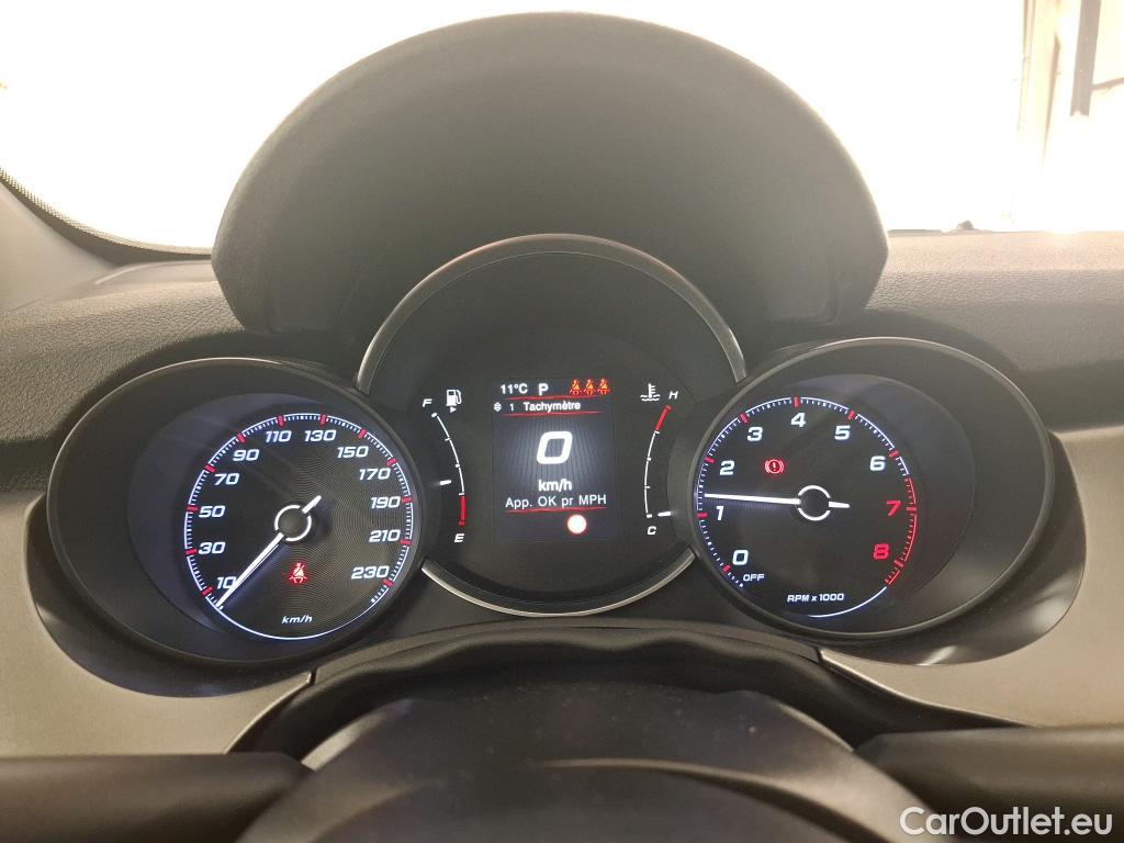 Fiat  500 FIAT X / 2018 / 5P / SUV 1.3 FFly T T4 150ch DCT Sport #6