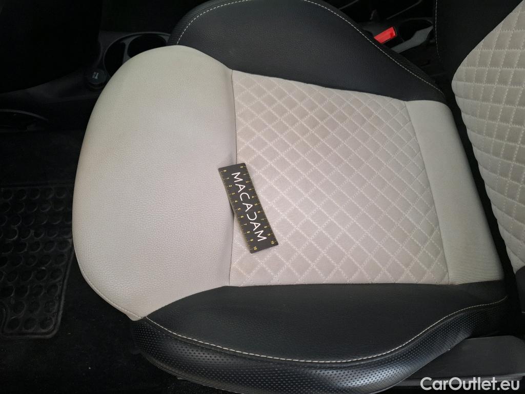 Fiat  500  DolceVita Plus 1.0 70CV BVM6 E6d #53