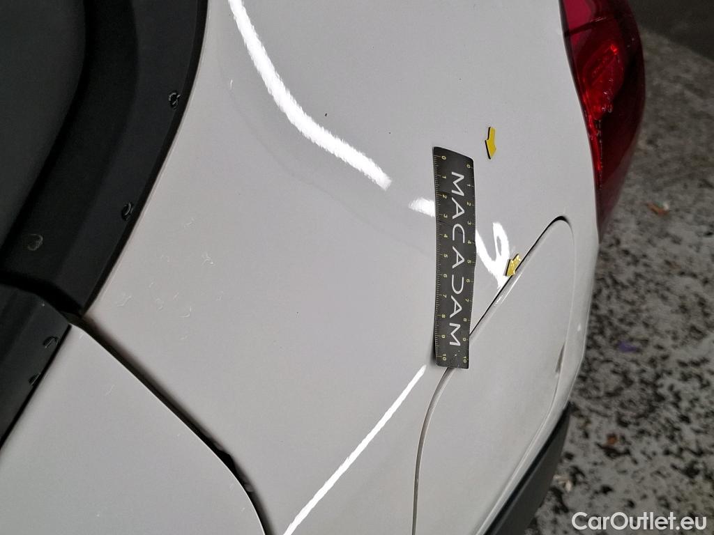 Citroen  C3 CITROEN  / 2016 / 5P / Berline PureTech 110 S&S BVM Feel #5