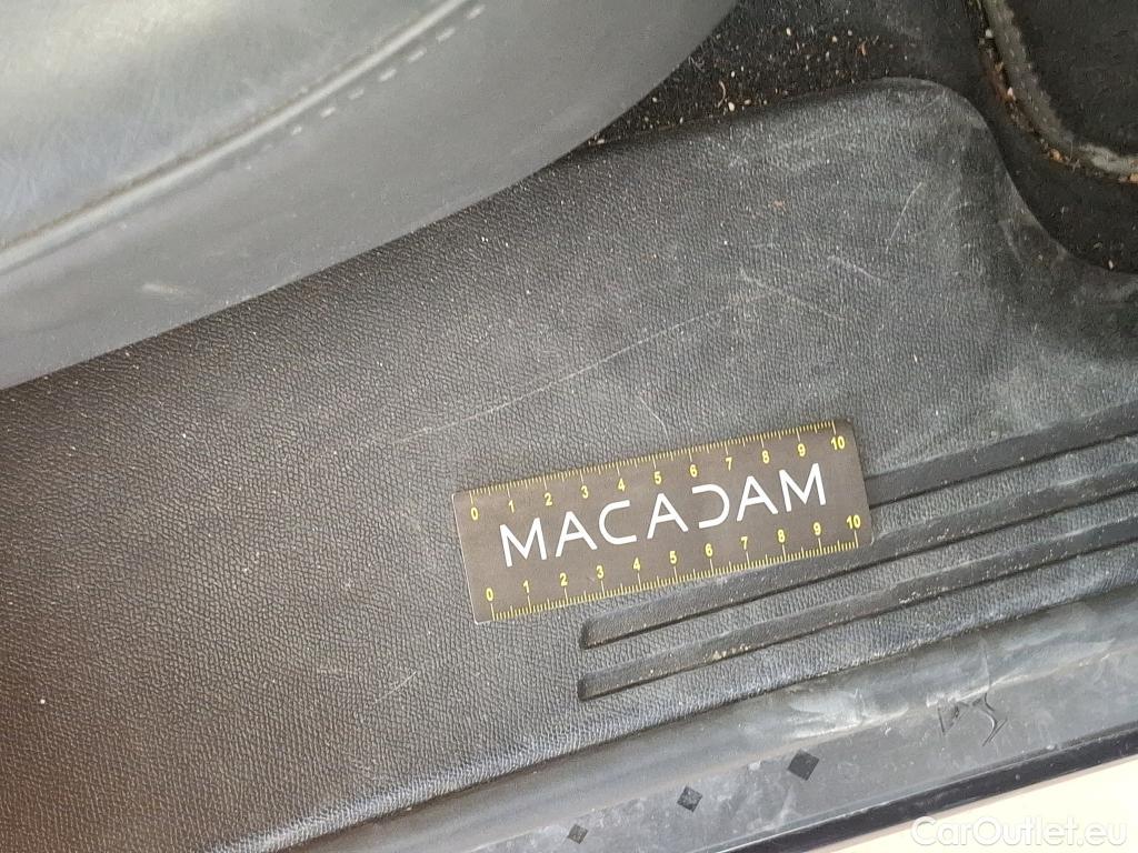 DS  DS7 7 Crossback Grand Chic 1.6 PureTech 225CV BVA8 E6dT #122