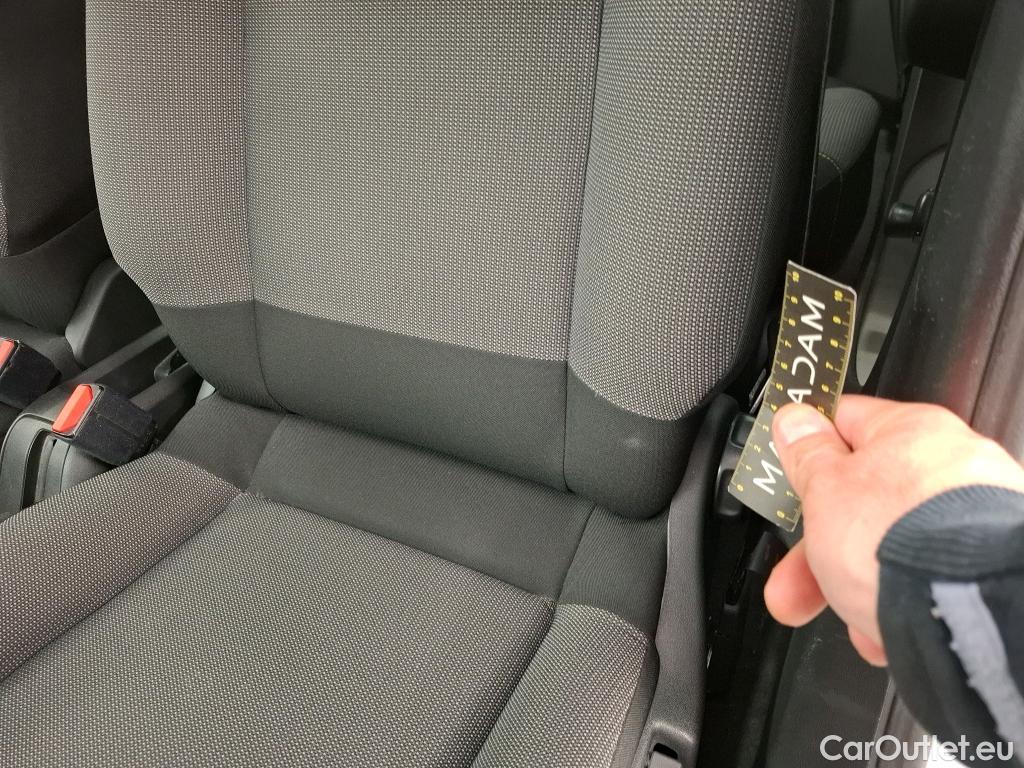 Citroen  C3 CITROEN  / 2016 / 5P / Berline PureTech 110 S&S BVM Feel #11