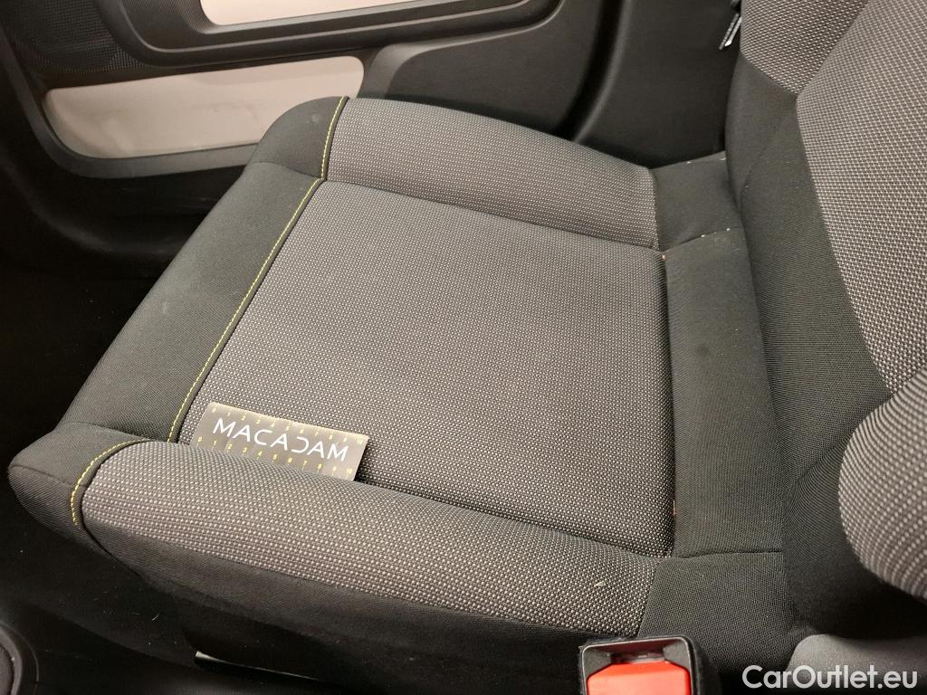 Citroen  C3 CITROEN  / 2016 / 5P / Berline PureTech 110 S&S BVM Feel #9