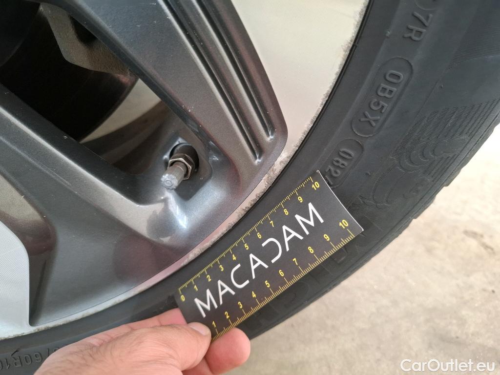 Hyundai  Konna Kona Business Hybrid 2WD 1.6 GDI 140CV BVA6 E6d #59