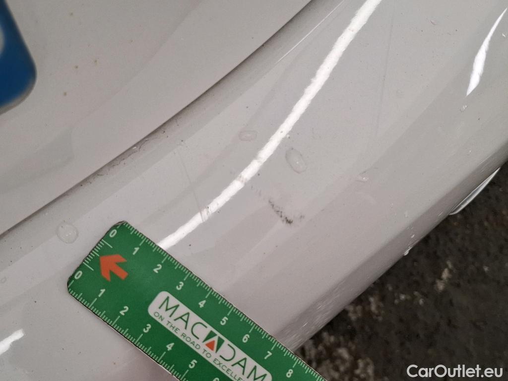 Peugeot  208  Active 1.6 HDi 75CV BVM5 E6 #10