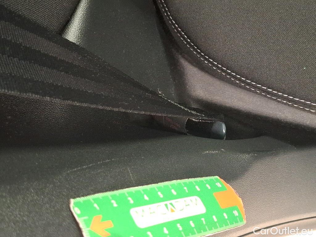 Peugeot  208  Active 1.6 HDi 75CV BVM5 E6 #22