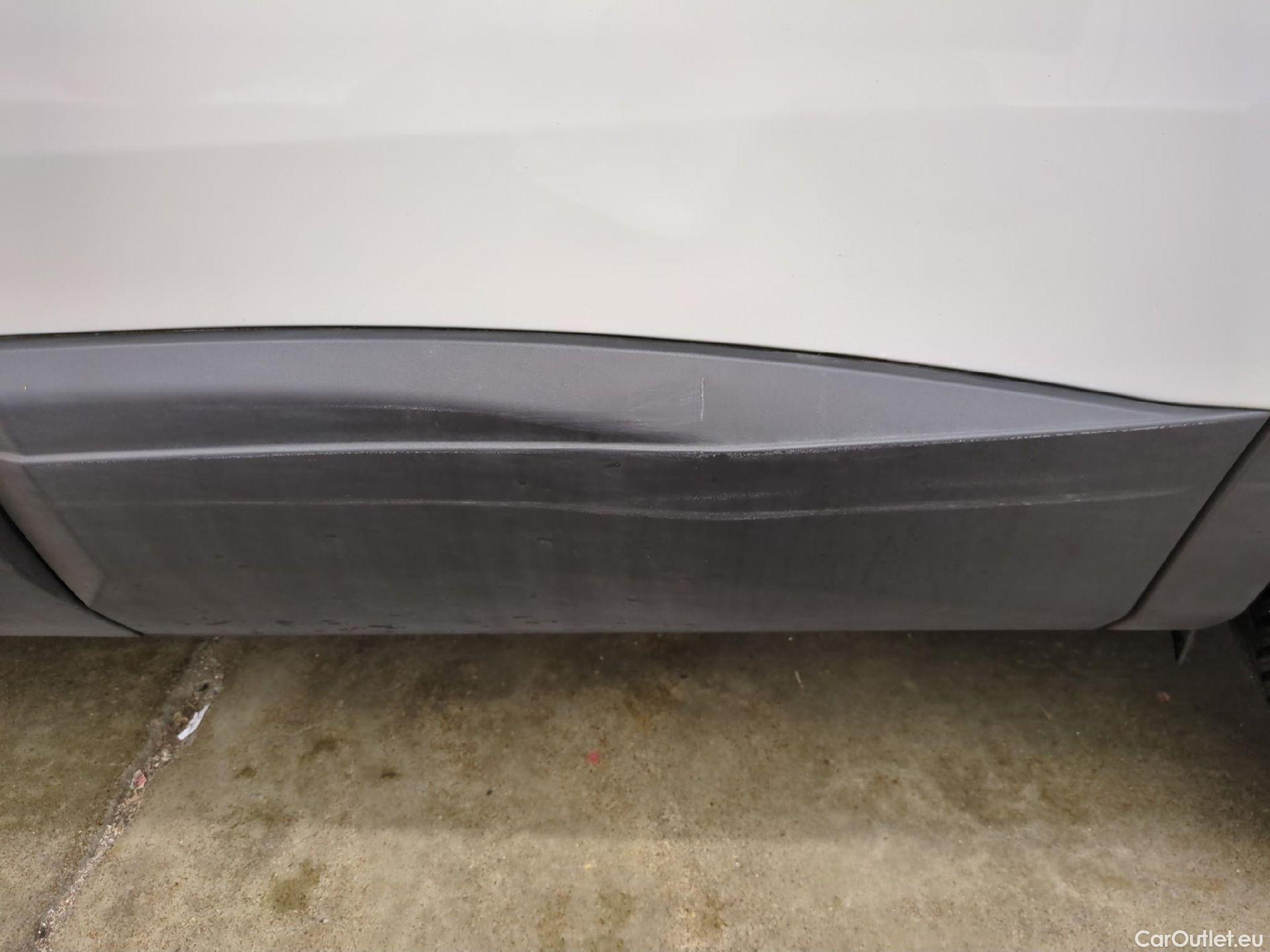 Peugeot  3008  Active Business 1.5 HDi 130CV BVA8 E6d #18