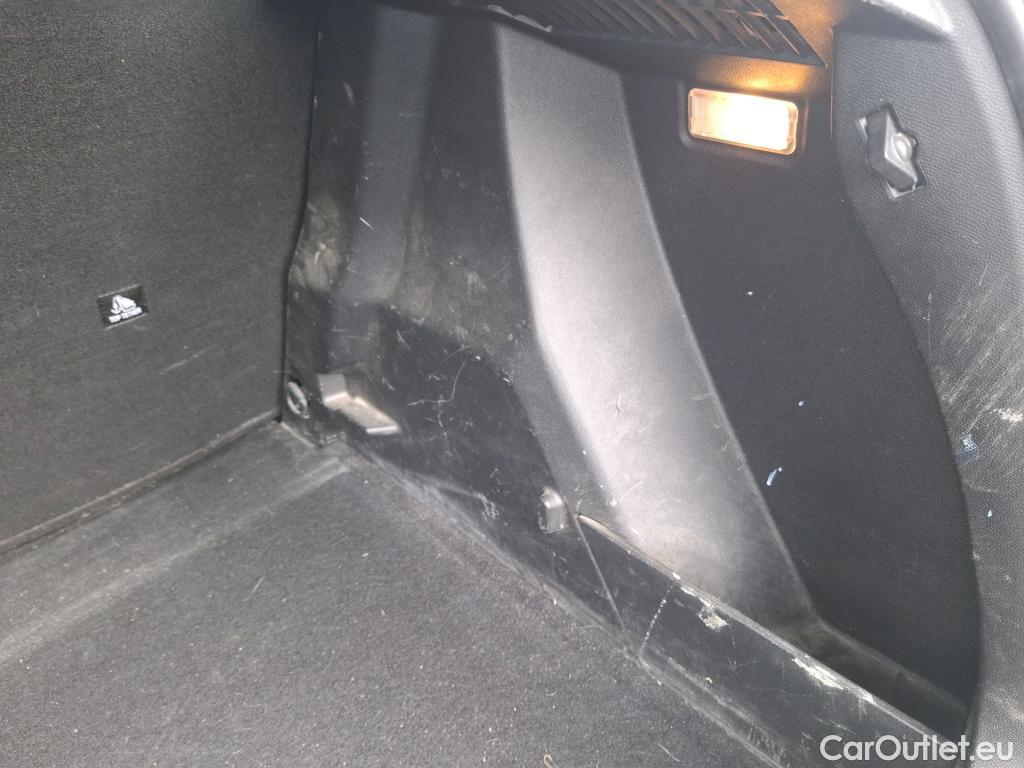  Peugeot  2008  Active Business 1.2 PureTech 100CV BVM6 E6d #17