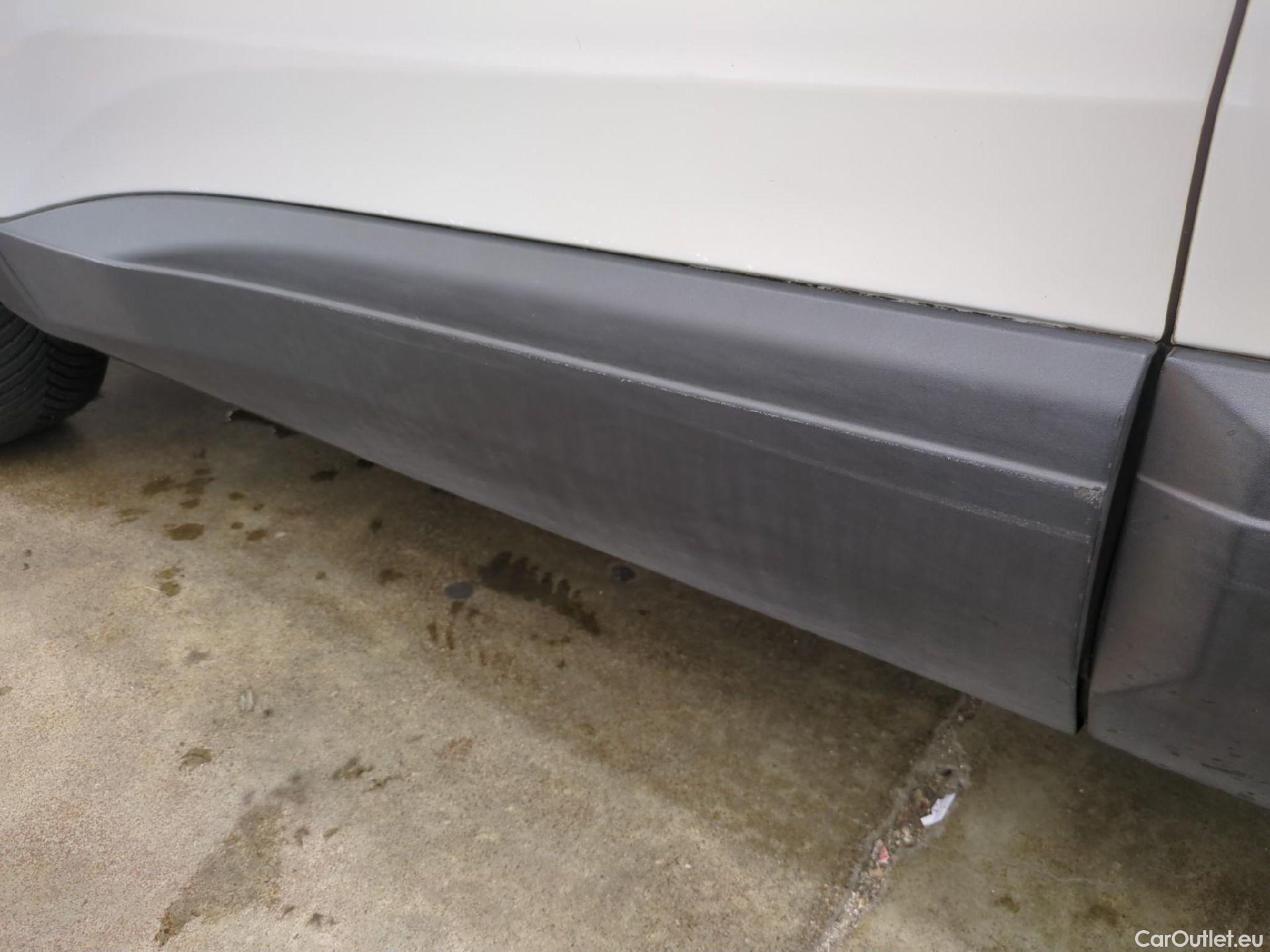 Peugeot  3008  Active Business 1.5 HDi 130CV BVA8 E6d #19