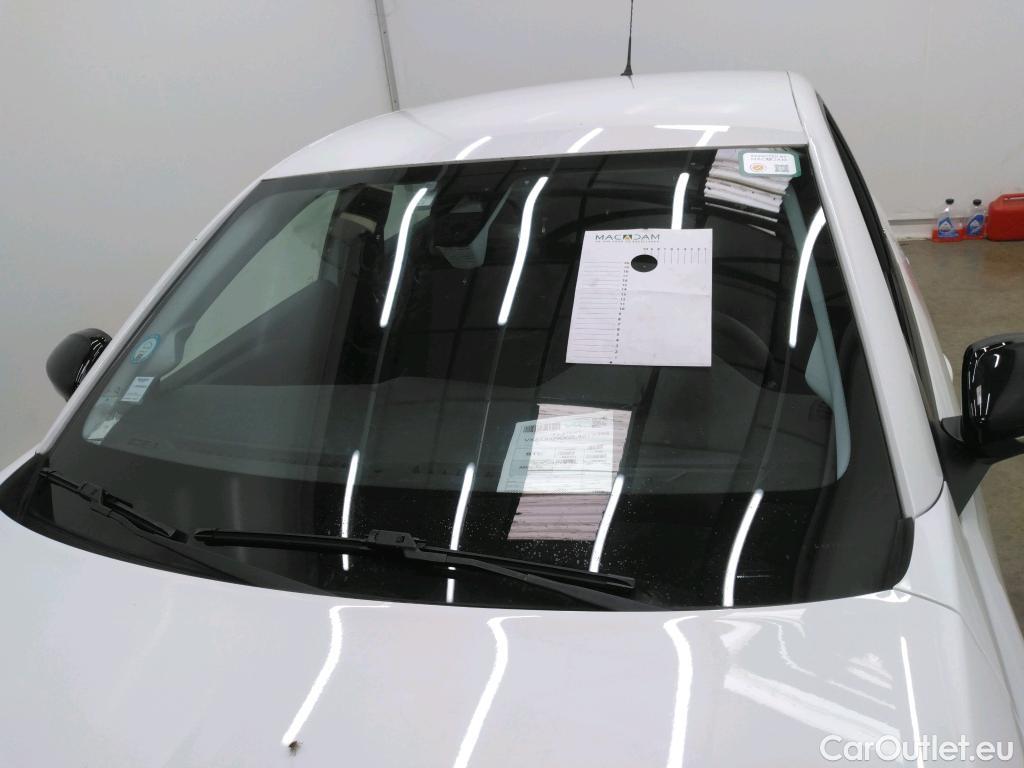 Opel  Corsa  F e Edition Business 50kWh BVA #31