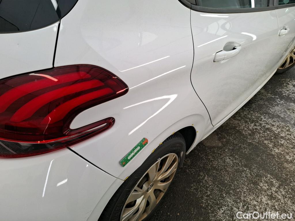 Peugeot  208  Active 1.6 HDi 75CV BVM5 E6 #1