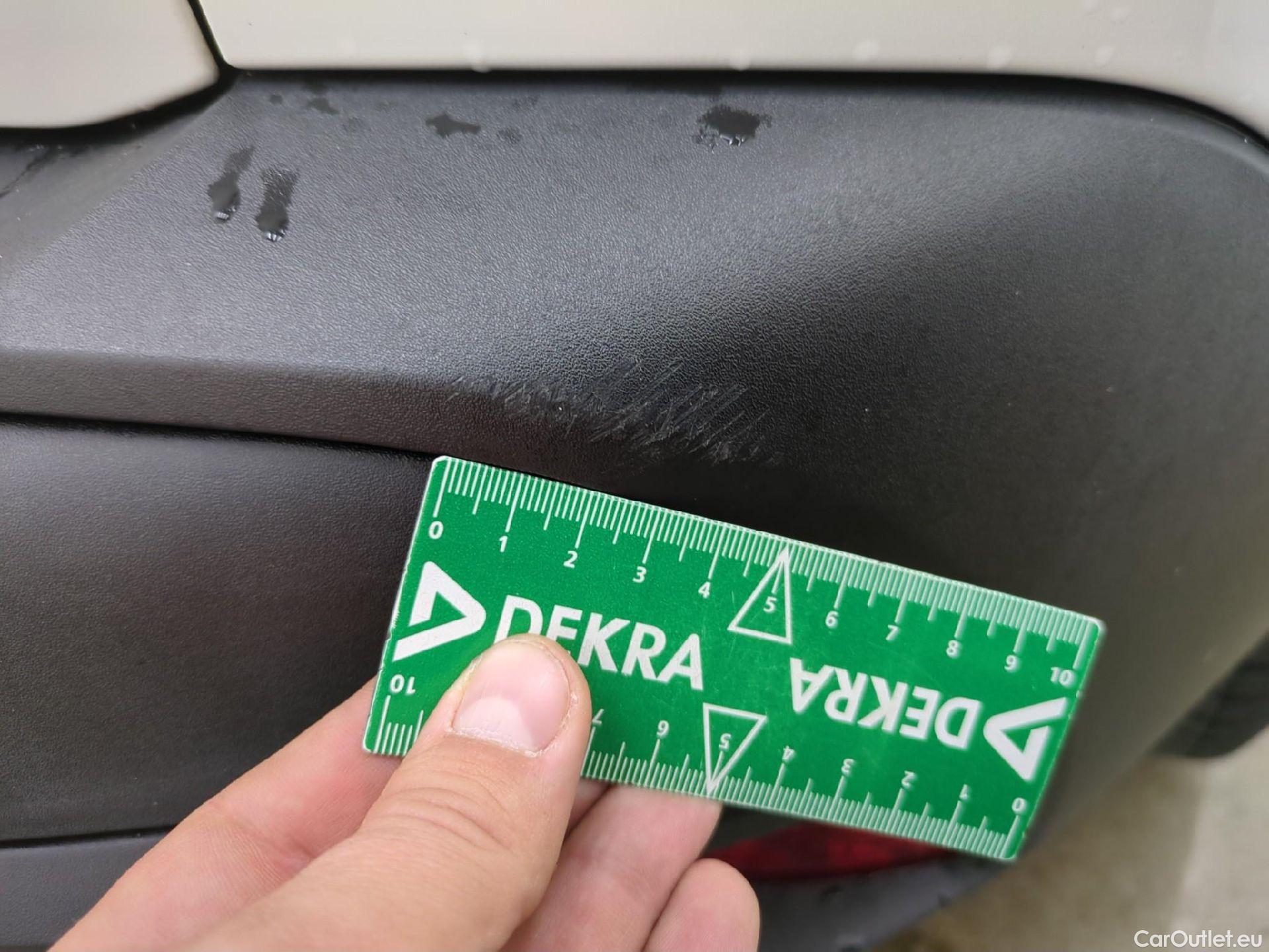 Peugeot  3008  Active Business 1.5 HDi 130CV BVA8 E6d #28