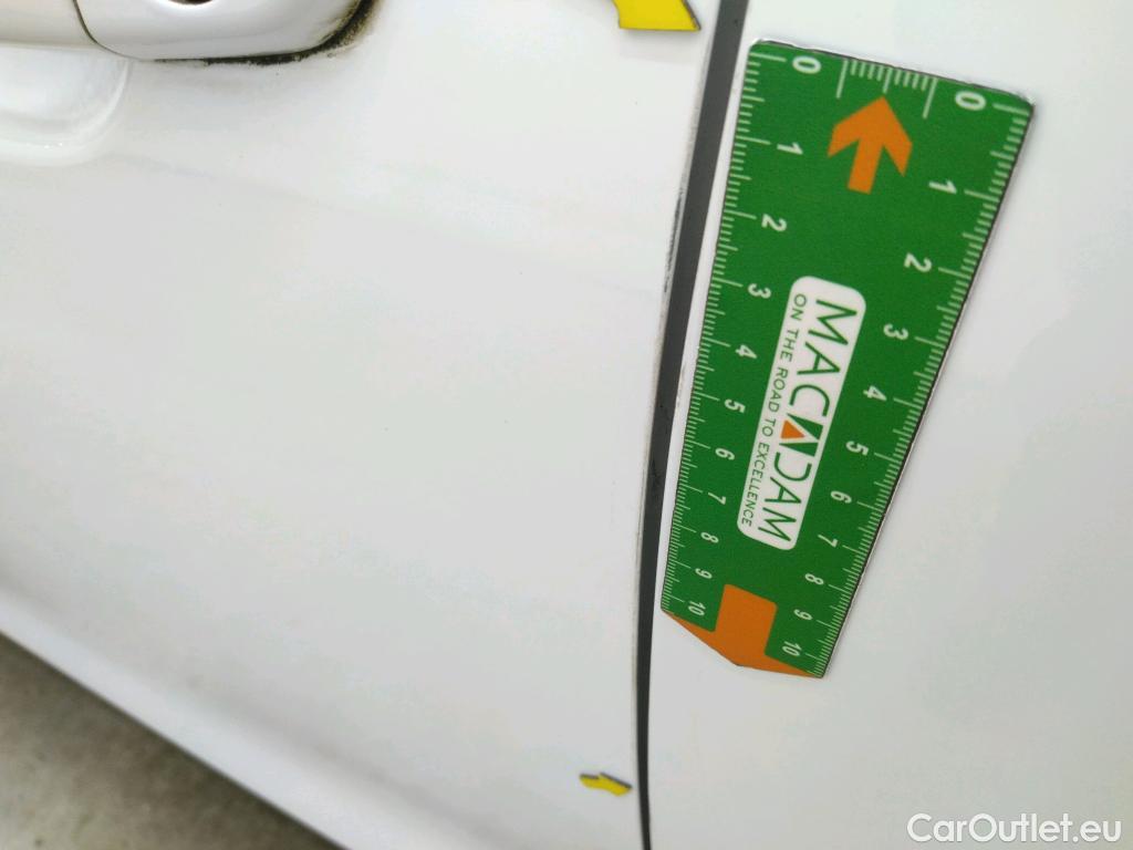 Opel  Corsa  F e Edition Business 50kWh BVA #11