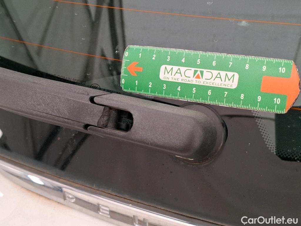 Peugeot  208  Active 1.6 HDi 75CV BVM5 E6 #29