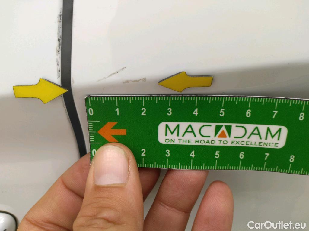 Opel  Corsa  F e Edition Business 50kWh BVA #35