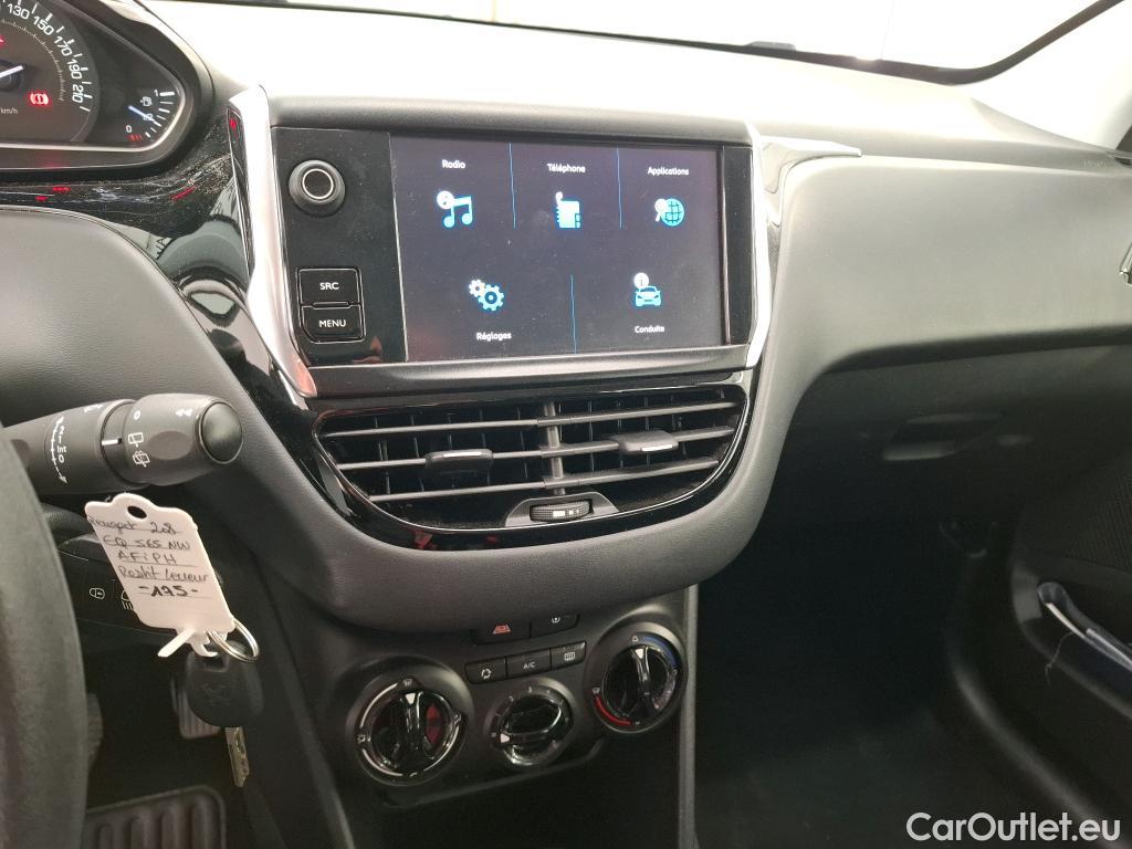 Peugeot  208  Active 1.6 HDi 75CV BVM5 E6 #7