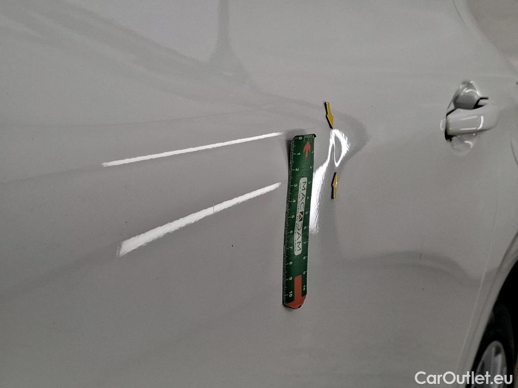 Peugeot  208  Active 1.6 HDi 75CV BVM5 E6 #24