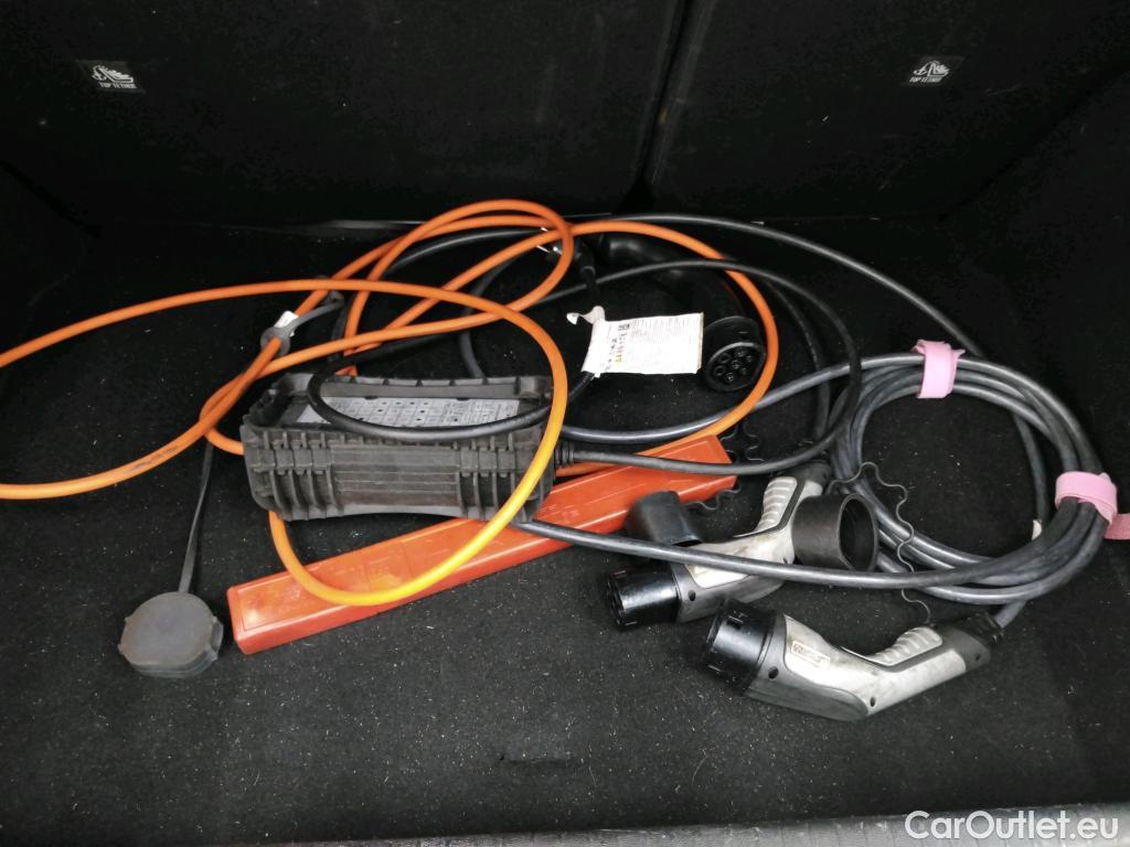 Opel  Corsa  F e Edition Business 50kWh BVA #13