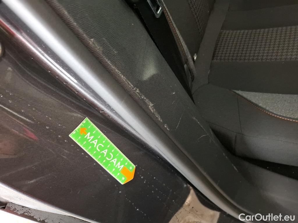 Peugeot  3008  II Active Pack 1.5 HDi 130CV BVA8 E6d #3