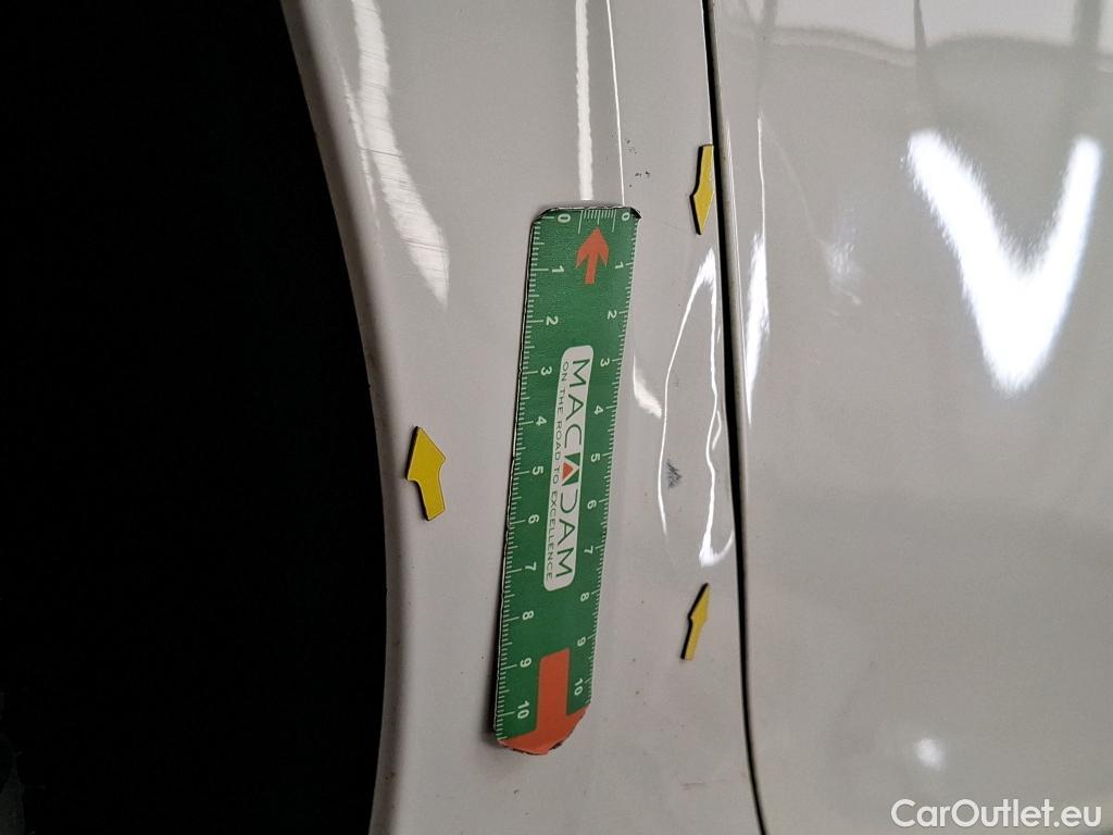 Peugeot  208  Active 1.6 HDi 75CV BVM5 E6 #5