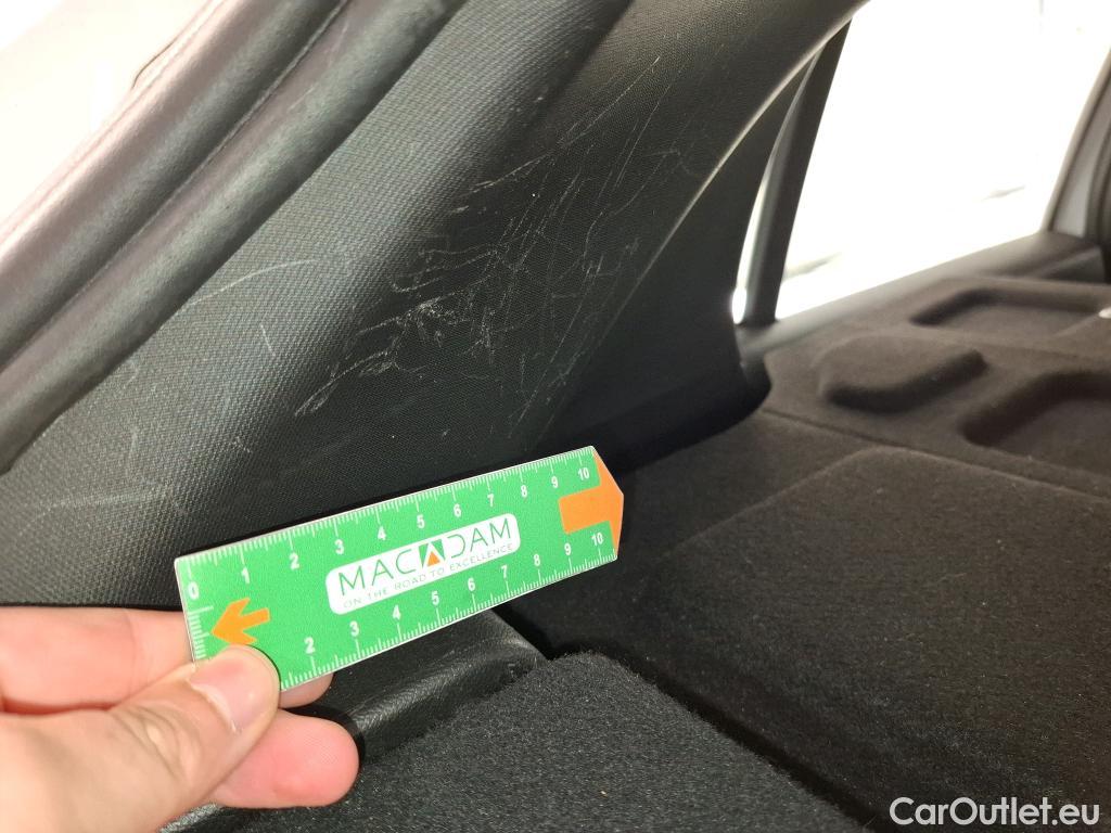  Peugeot  208  Premium 1.5 HDi 100CV BVM6 E6d #36