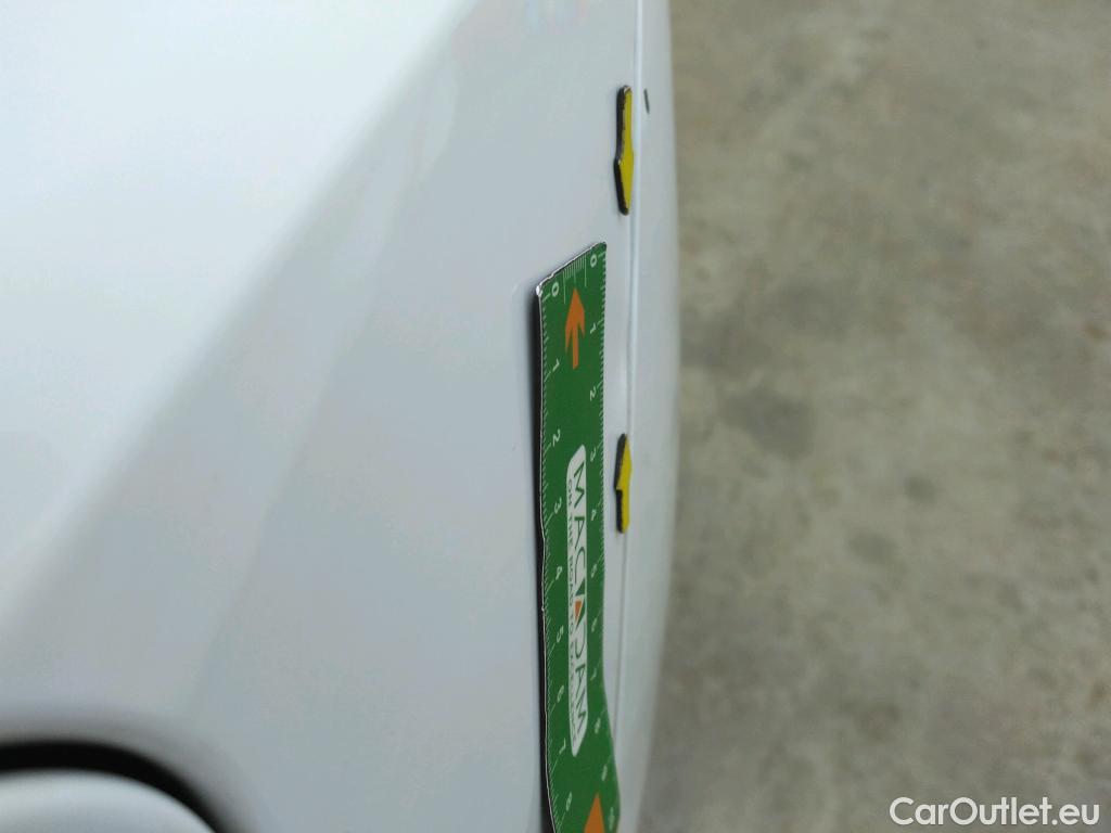 Opel  Corsa  F e Edition Business 50kWh BVA #29