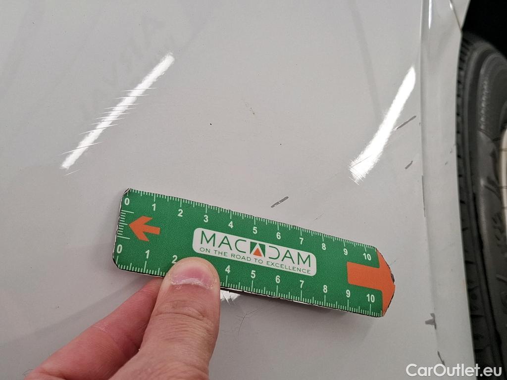 Peugeot  208  Active 1.6 HDi 75CV BVM5 E6 #11