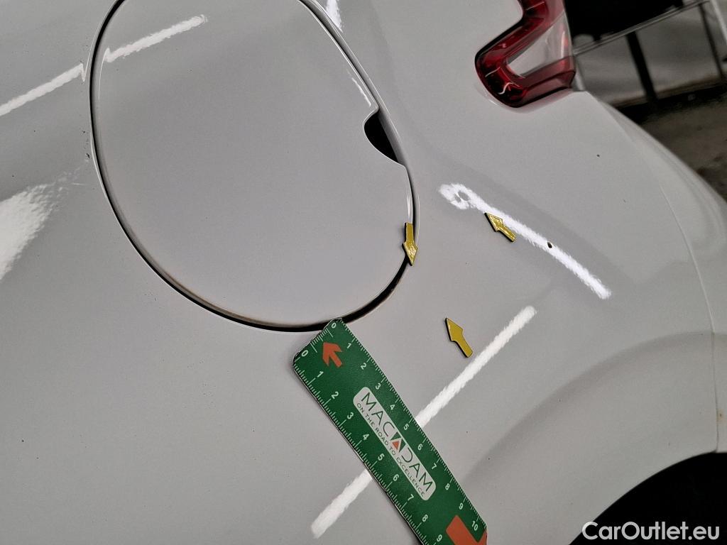 Peugeot  208  Active 1.6 HDi 75CV BVM5 E6 #27