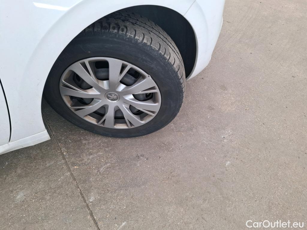  Peugeot  208  Affaire Premium Pack 1.5 HDi 100CV BVM5 E6dT #27