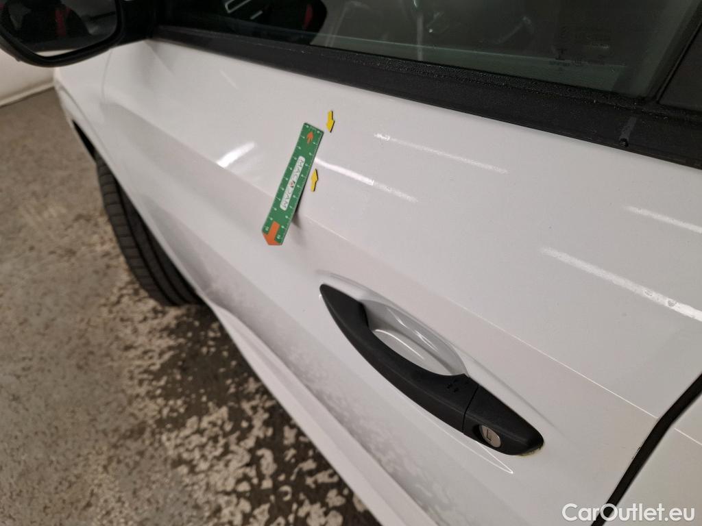  Peugeot  208  Premium 1.5 HDi 100CV BVM6 E6d #40