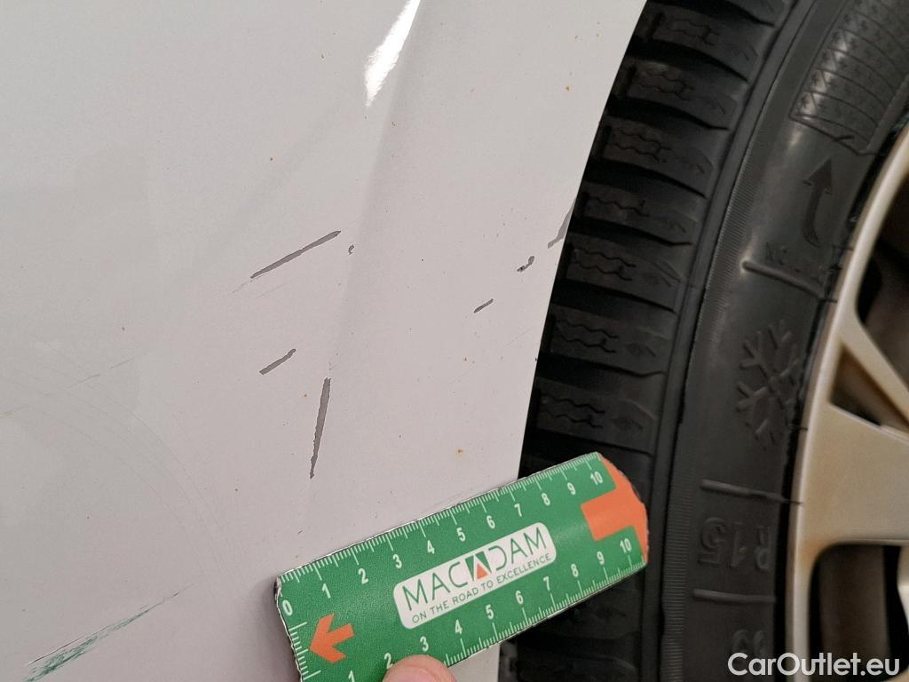 Peugeot  208  Active 1.6 HDi 75CV BVM5 E6 #13