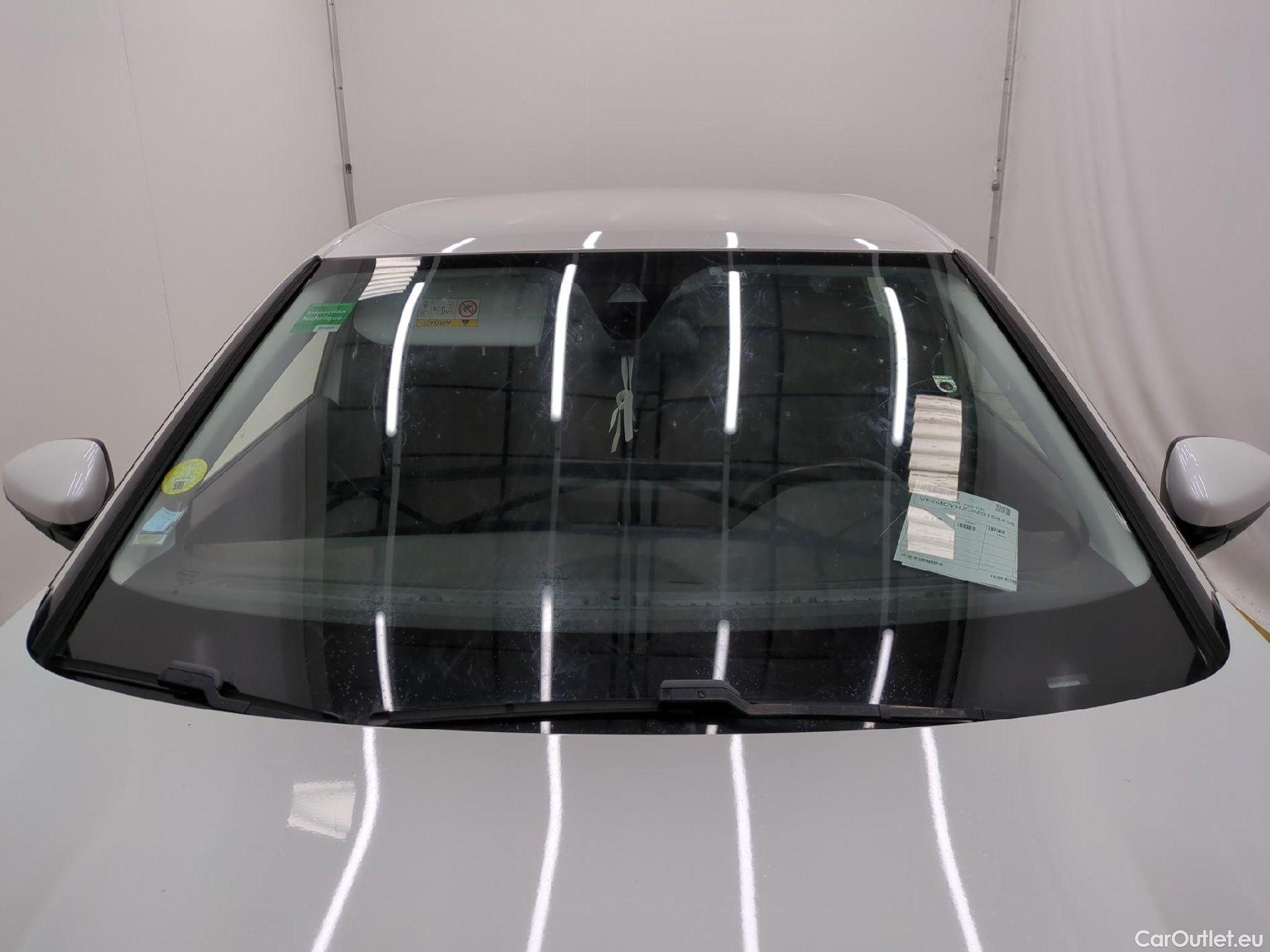 Peugeot  3008  Active Business 1.5 HDi 130CV BVA8 E6d #2