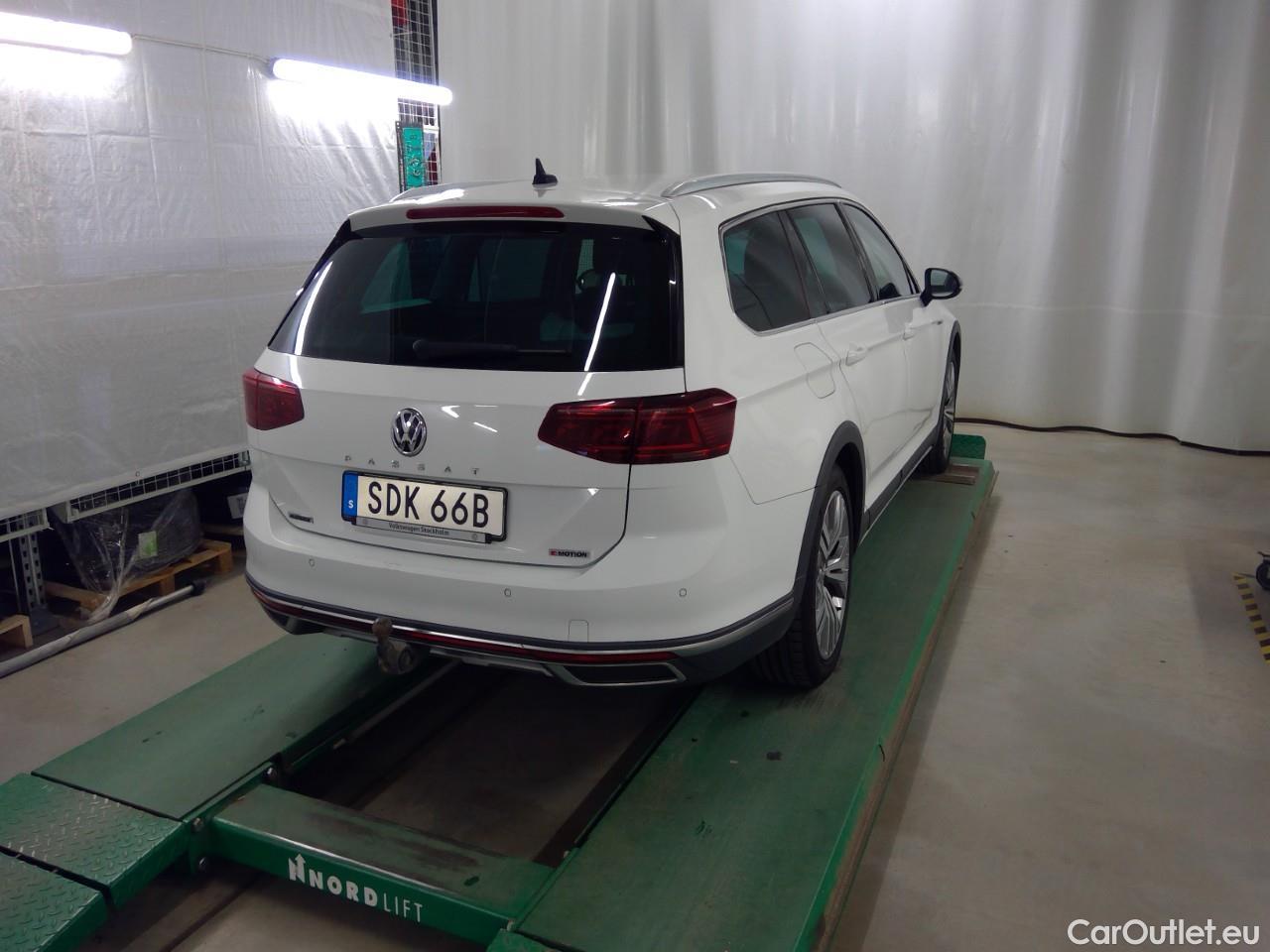 Volkswagen  Passat Pass.All.TDI 190 4M Ex.B.E.Aut #3