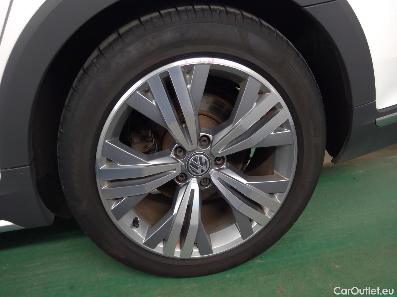 Volkswagen  Passat Pass.All.TDI 190 4M Ex.B.E.Aut #12