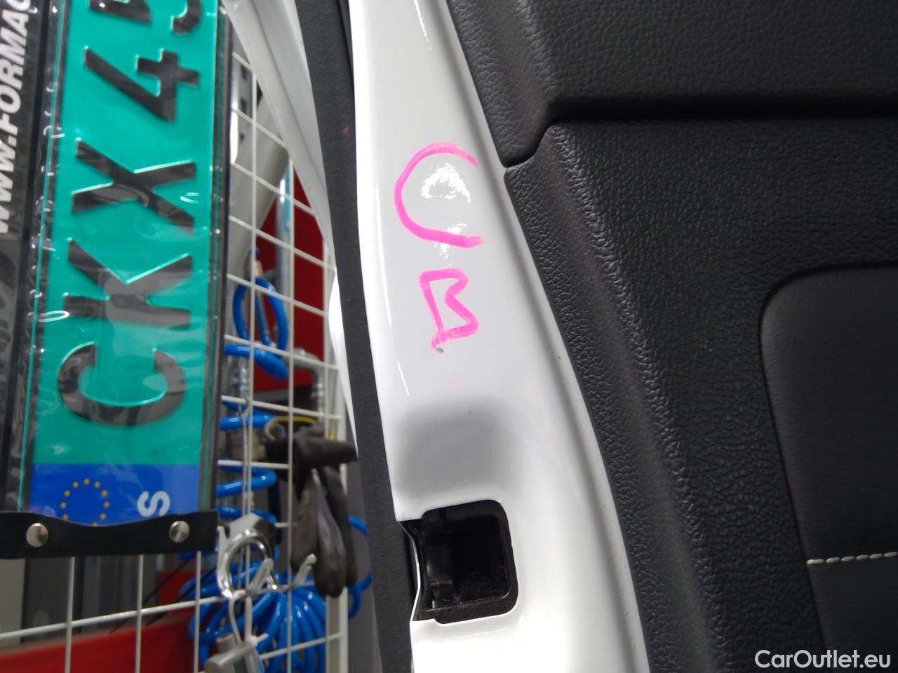 Volkswagen  Passat Pass.All.TDI 190 4M Ex.B.E.Aut #2