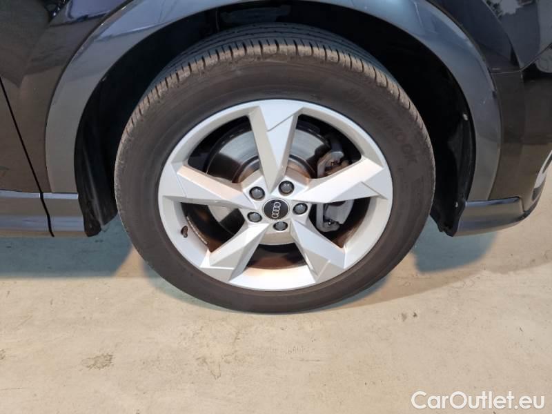 Audi  Q3 AUDI  SPORTBACK / 2019 / 5P / SUV 45 TFSI E S TRONIC S LINE EDITION #17