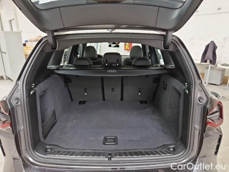 Bmw  iX3 BMW  / 2021 / 5P / SUV INSPIRING AUTO #51