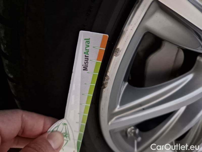 Bmw  Serie 5 BMW  / 2020 / 5P / STATION WAGON 530E XDRIVE LUXURY AUTO TOURING #67