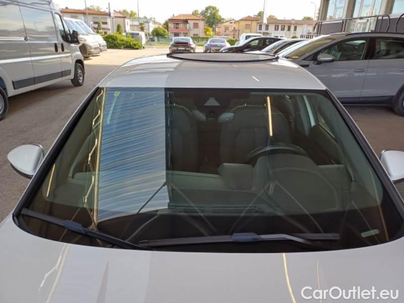 Audi  A3 AUDI  / 2020 / 5P / BERLINA 40 TFSI E S TRONIC BUSINESS ADV. S.BACK #40